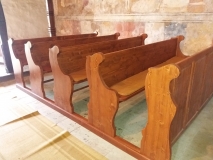 Kostolné lavice - realizácia